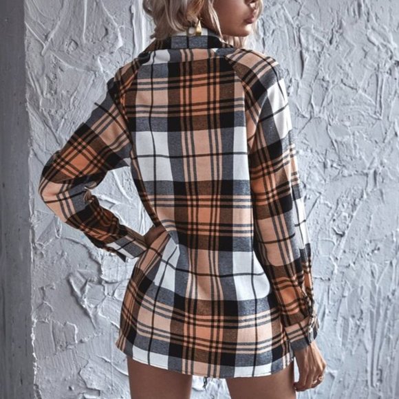 CASUAL DOLLZ Plaid Print Button Minimalist Top - Picture 4 of 5